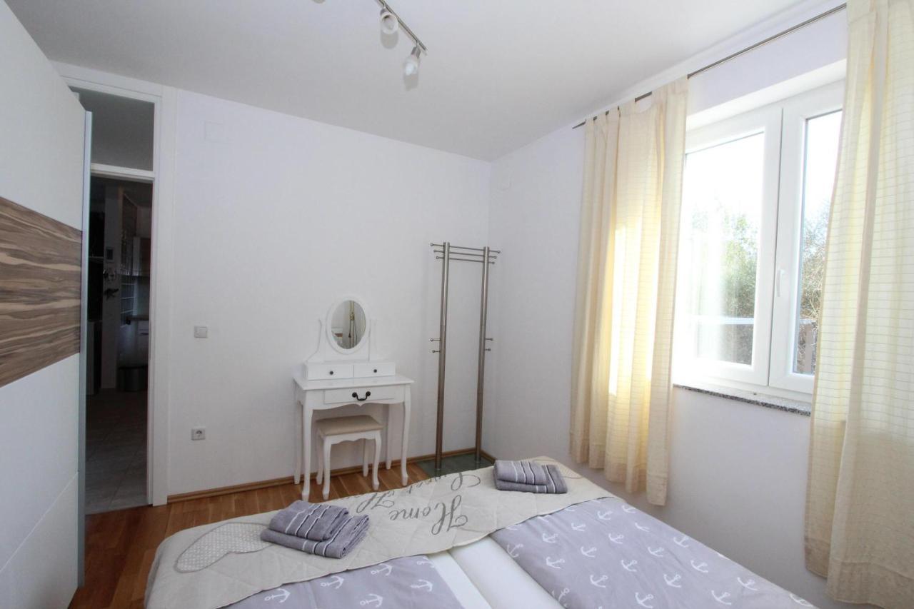 Apartment Adi Ровинь Экстерьер фото