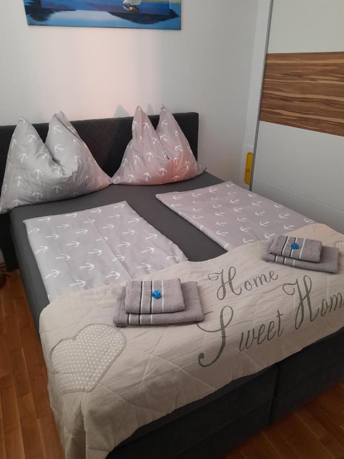 Apartment Adi Ровинь Экстерьер фото